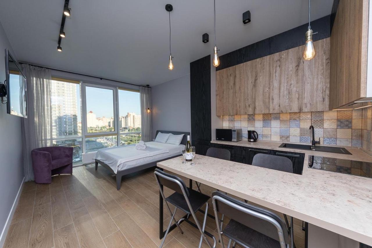 Stylish Panoramic Apartments. Smartplaza. Metro Minskaya كييف المظهر الخارجي الصورة